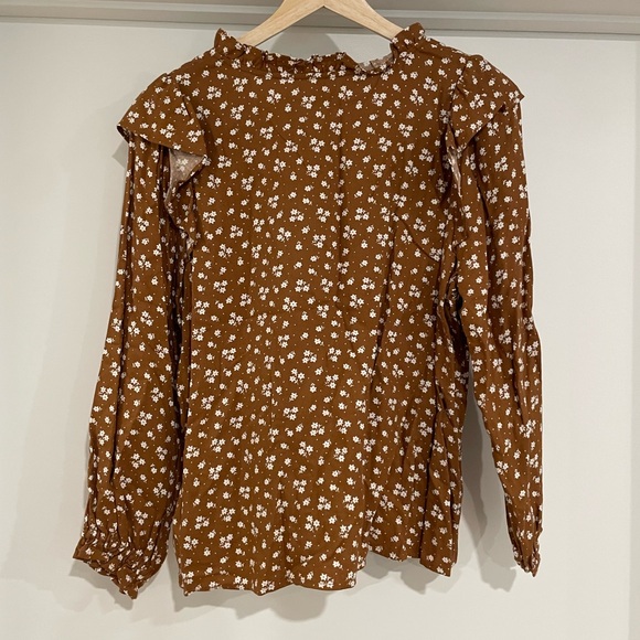 Rylee and Cru • Rooney Blouse in Ditsy - Picture 6 of 7